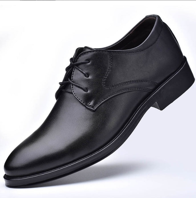 Quality Black leather Shoes, With Pointed Toe For Men Casual and Official wears.