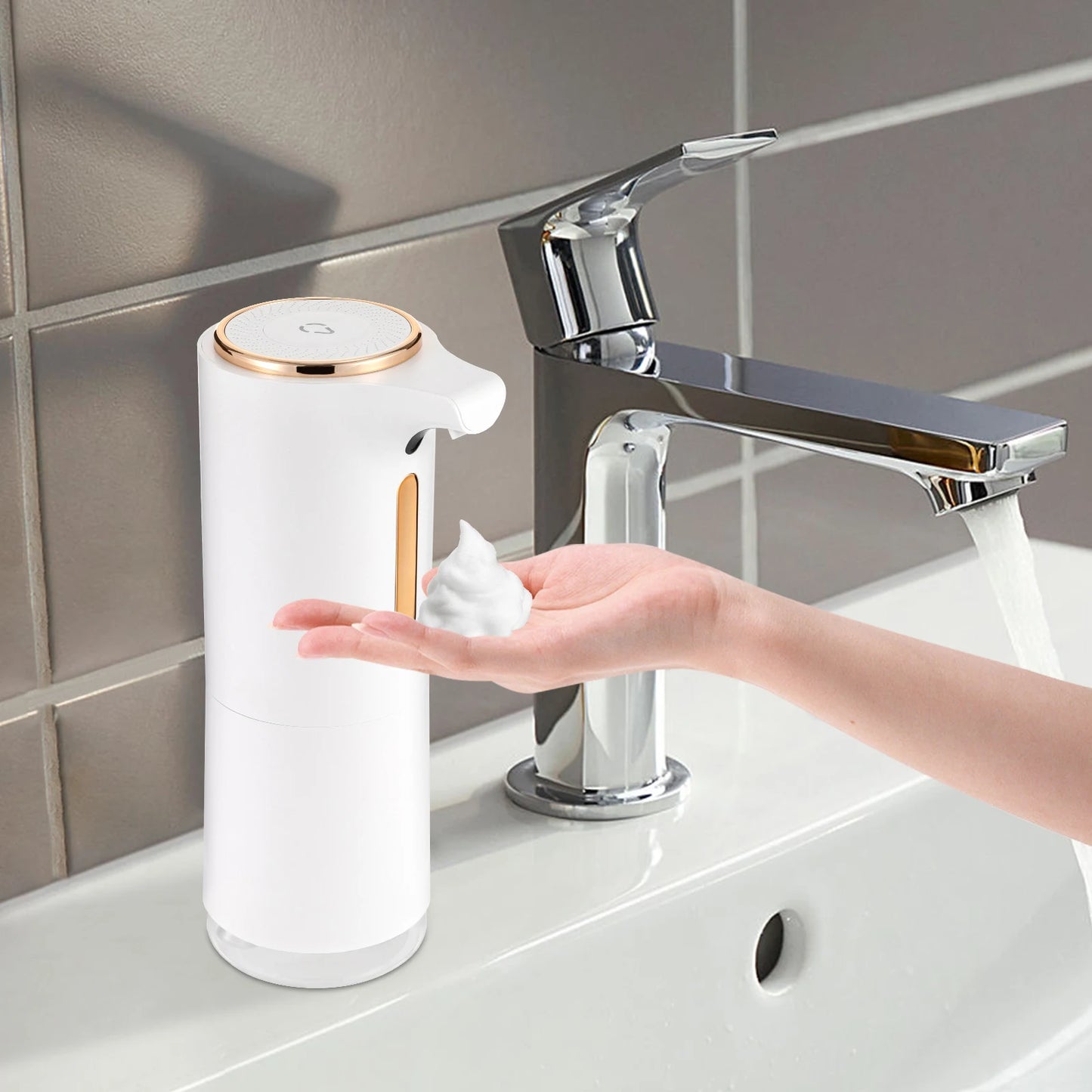 250ml Automatic Soap Dispenser Touchless Automatic Soap Dispenser for Kitchen Shower Rechargeable Portable