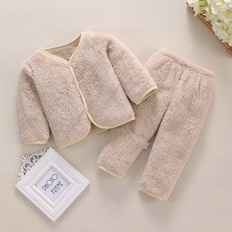 Adorable 2pcs flannel baby clothing set. Soft jacket & pants for newborns 0–24M. Perfect spring & autumn wear for boys and girls. - WAREHOUSE SHOP