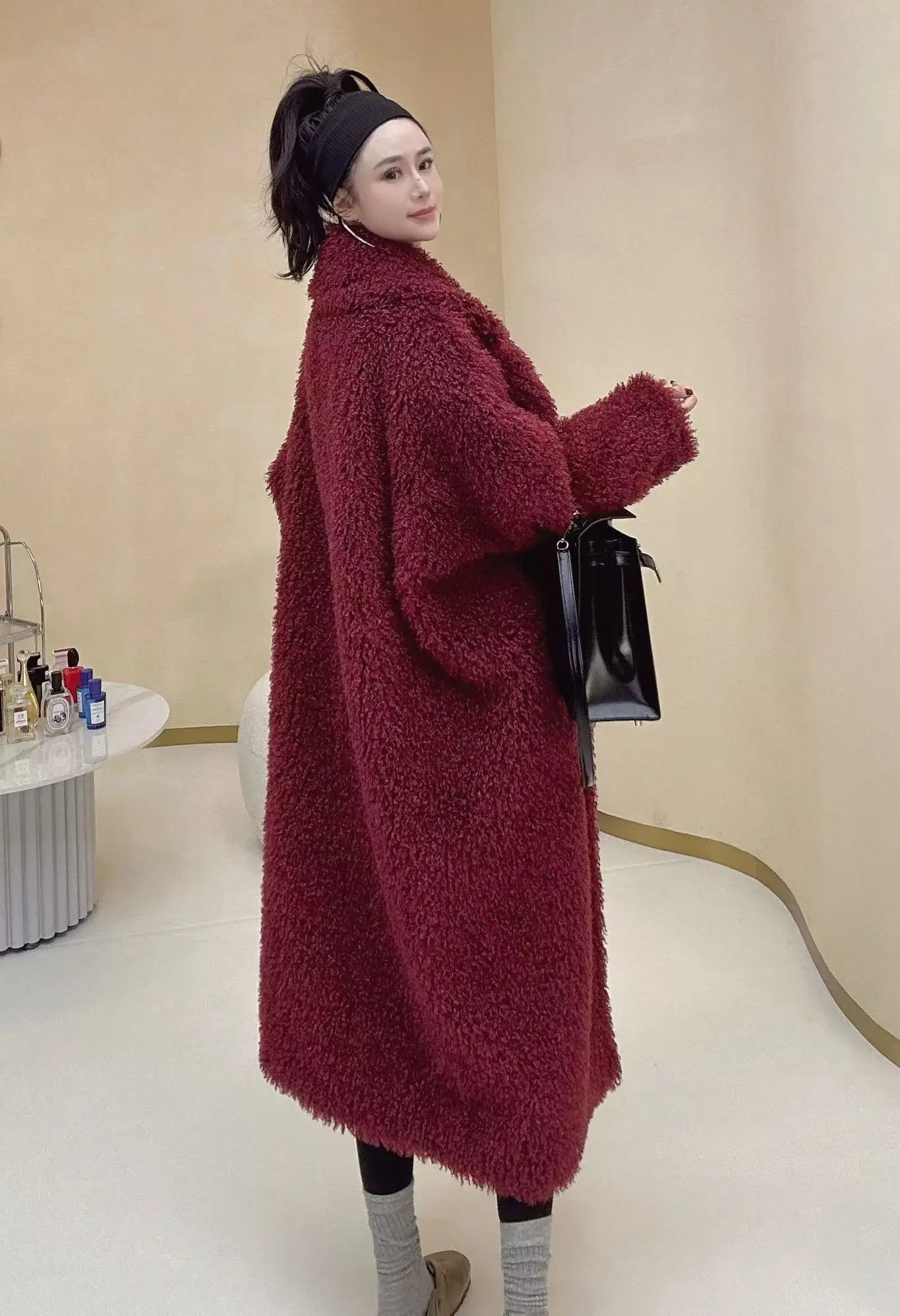 Luxury Women Faux Fur Winter Coats. Comfortable warmed Outerwear, Open Front Long Cardigan Jacket.