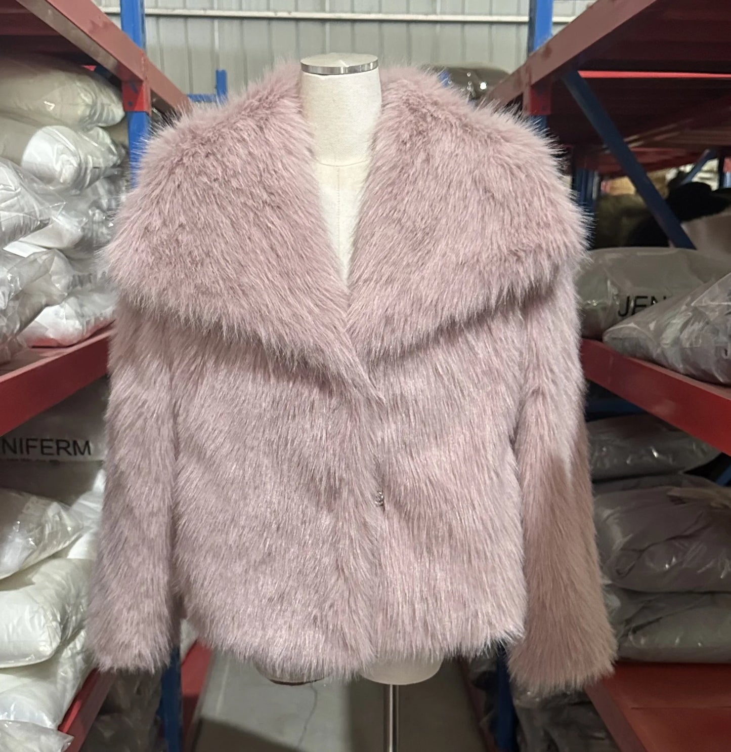 Luxury Faux Fur Jacket. Women's Loose Long-sleeved Coat Toka Fox Fur