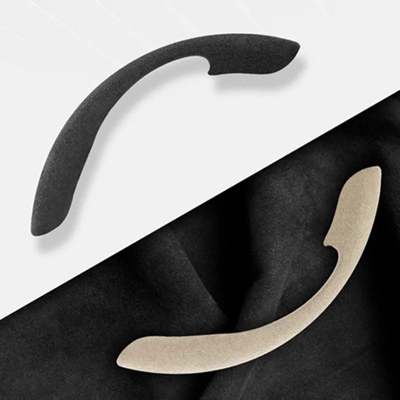 1pair Universal Suede Leather Car Steering Wheel Cover. Non-slip Card Cover Suitable for 14.5-16 Inches of Automotive Supplies.