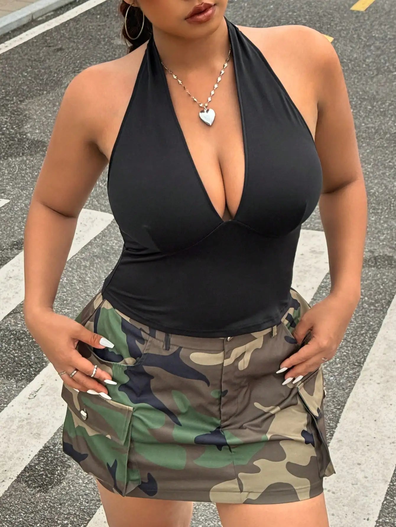 New elegant color, women's sexy versatile halter top vest. Plus Sized fitted Top for regular women wears.