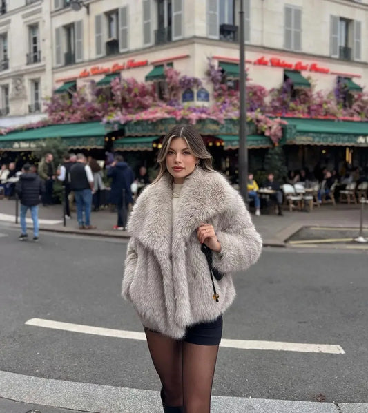 Luxury Faux Fur Jacket. Women's Loose Long-sleeved Coat Toka Fox Fur