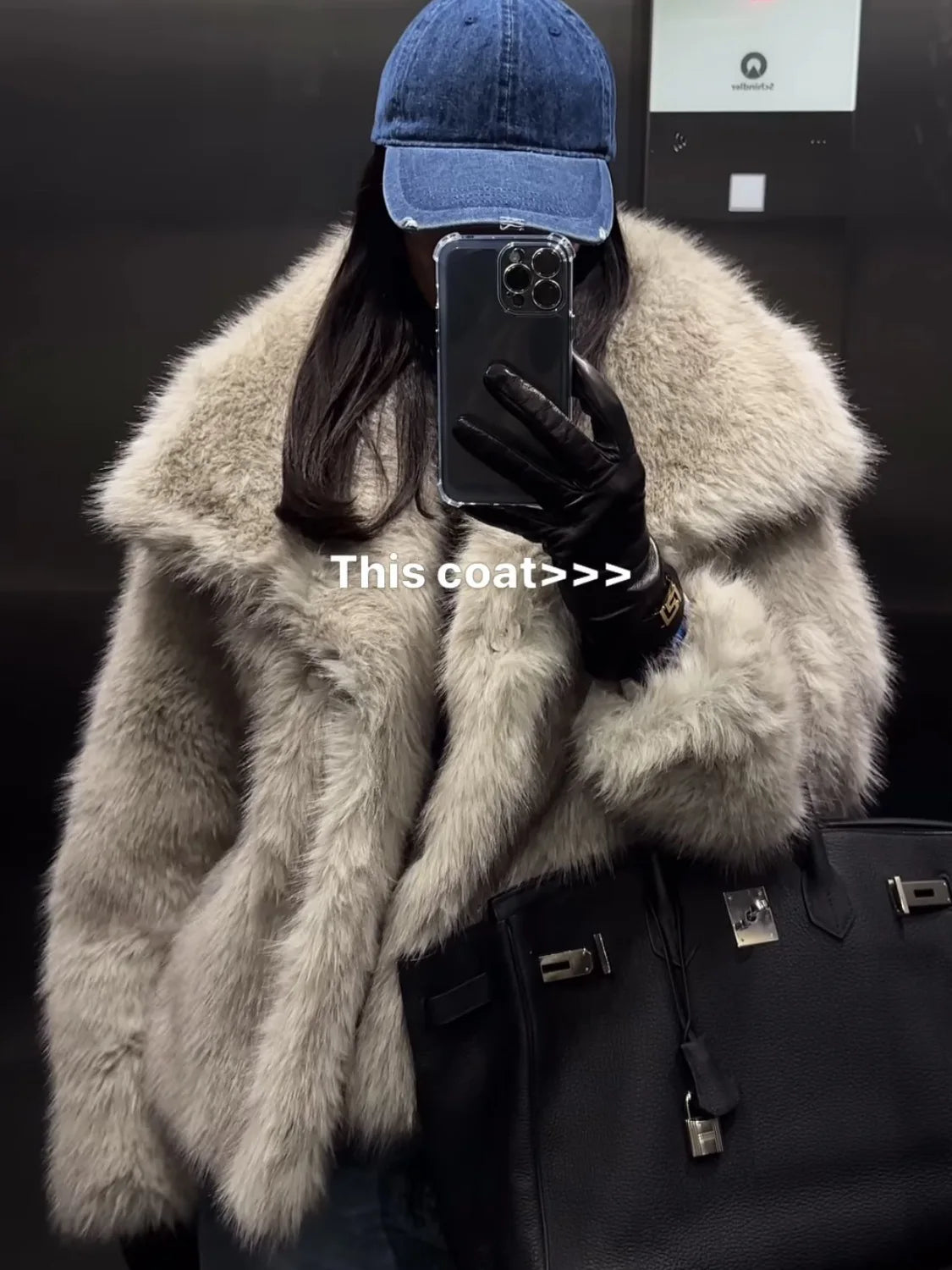 Luxury Faux Fur Jacket. Women's Loose Long-sleeved Coat Toka Fox Fur