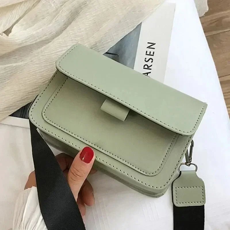 A Classic Designer’s Ladies Crossbody Bag. Travel Handle Handbag, women’s quality Small Flap Bag. - WAREHOUSE SHOP