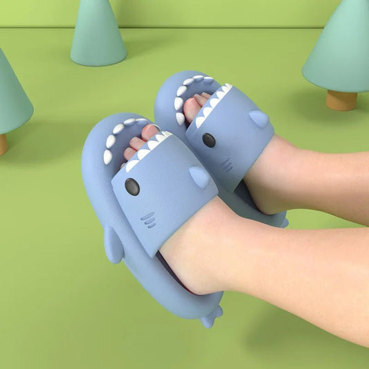 Cute cartoon shark slippers 🦈 Soft EVA sole, non - slip & comfy. Perfect indoor/outdoor shoes for kids – fun, safe & stylish children’s sandals! - WAREHOUSE SHOP