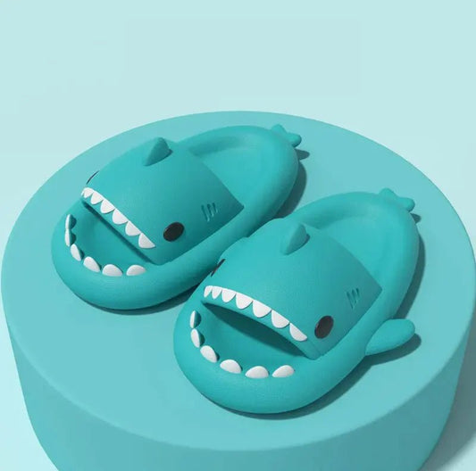 Cute cartoon shark slippers 🦈 Soft EVA sole, non - slip & comfy. Perfect indoor/outdoor shoes for kids – fun, safe & stylish children’s sandals! - WAREHOUSE SHOP