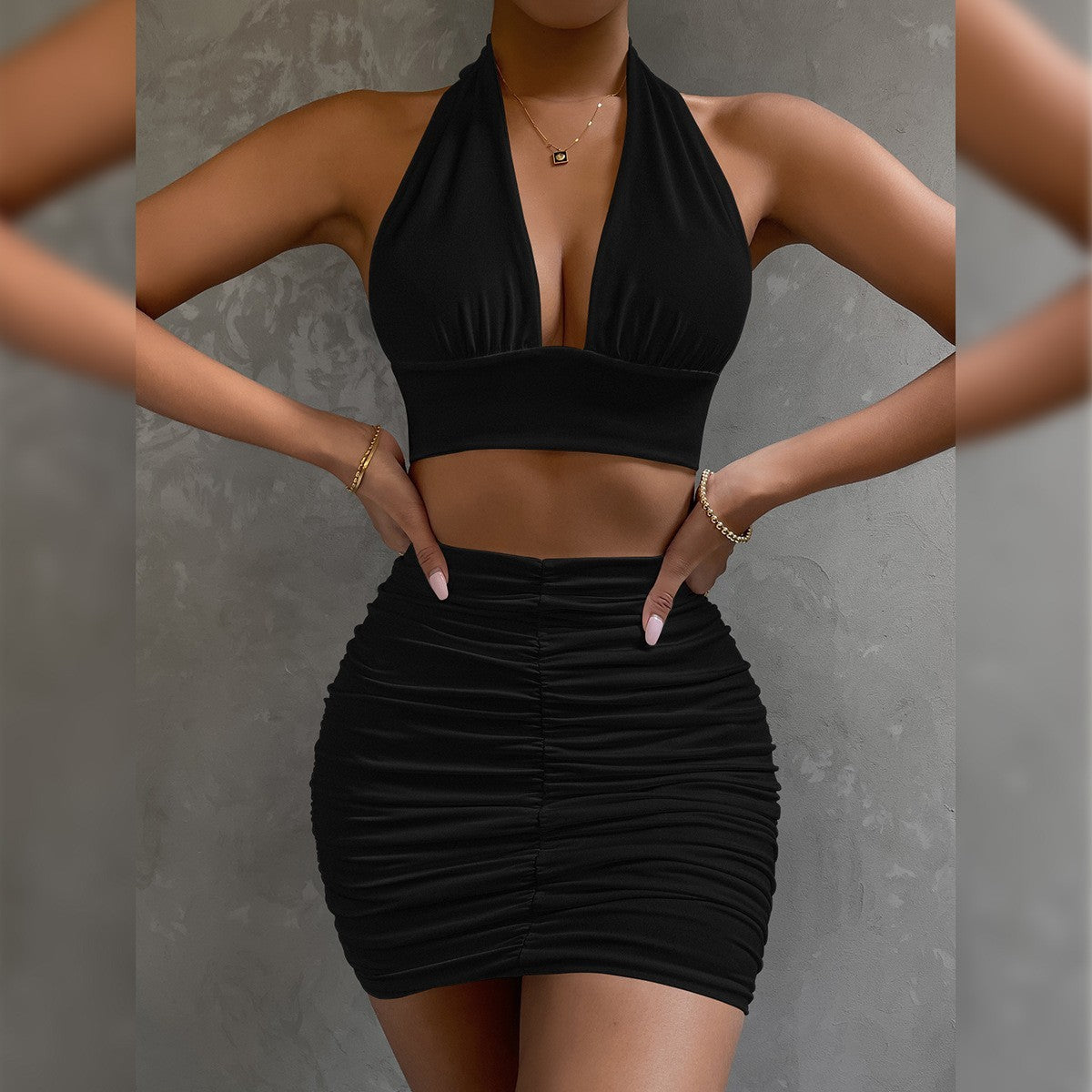2 piece Dress Suits For Women. Halter Lace-up Hip Top and Pleated Hip-covering Skirt